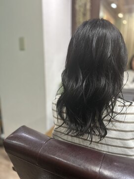 ルアン(Luan) ブルーアッシュ