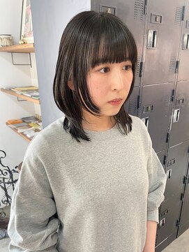 ヘアーアイストゥーレ(HAIR ICI TRE) ミディアムレイヤー 顔周りカット