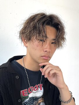 スタイル 茅ケ崎(STYLE) 【平山明樹】センターパート/縦落ちスパイラルパーマ