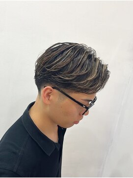 ヘアーズ ベリー 玉造店(hairs BERRY) フェザーショート