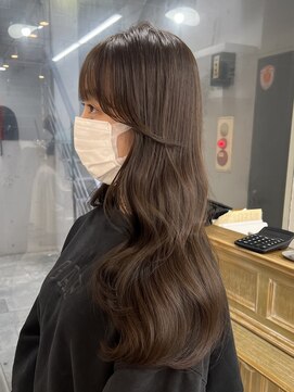 メラク(Merak) ワンカールで決まる韓国風レイヤー【渋谷/表参道/髪質改善】