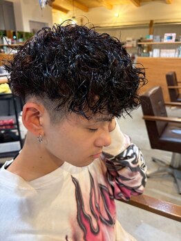 エデル(ederux)の写真/【豊川】お洒落なメンズスタイルはカットが命！技術力の高いスタイリストが”かっこいい”を引き出します♪