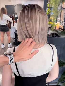 シェルヴ(XELVE) ミルクティーベージュハイライトバレイヤージュケアブリーチ