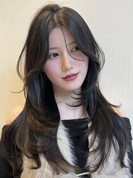 イキ 表参道(iki omotesando) レイヤーカット/バレイヤージュ/ブリーチ/髪質改善[表参道駅]
