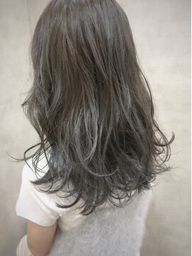 クロックレス (CLOCKLESS) マットグレージュ　×　ラフウェーブ