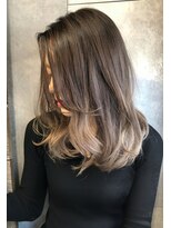 トルネード(TORNADO)&nbsp;ミルクチョコレートバレイヤージュロングボブ