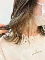 ノチ(Noci)&nbsp;【和田寧々】くすみベージュインナーカラー