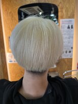 ヘアーズビシュ Hair's BISH ツーブロックマッシュのハイトーン