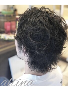 アルティーナプライベート(altina PRIVATE) 外ハネウルフパーマ