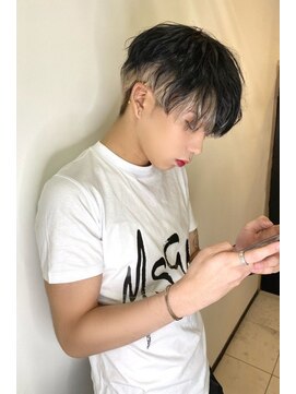 リア 大阪梅田(Ria) ～韓国インナーカラーシルバー～【Ria 大阪 梅田】