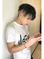 リア 大阪梅田(Ria) ~韓国インナーカラーシルバー~【Ria 大阪 梅田】