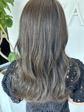 ジャガラ 千葉駅北口店(JAGARA) オリーブベージュ【千葉・千葉駅・千葉駅北口】