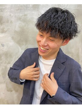 エトネ ヘアーサロン 仙台駅前(eTONe hair salon) 刈り上げマッシュ×波巻きスパイラルパーマ