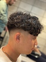 フランクスバーバー アンド ビアークラブ(FRANK'S BARBER and BEER CLUB)&nbsp;カーリースタイル