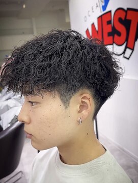 オーシャントーキョーウエスト 心斎橋 (OCEAN TOKYO WEST) 波巻きパーマメンズツイストスパイラルパーマツーブロック