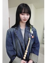 ウィットサークル(wit circle)&nbsp;ステップカット　ブラックヘアー