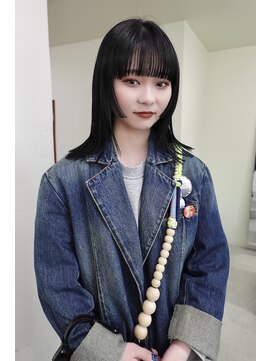 ウィットサークル(wit circle) ステップカット　ブラックヘアー