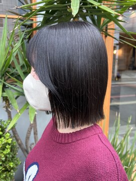 レリコ ニド(Relico-nid) 髪質改善10代20代大人ガーリー暗めカラーネビージュタッセルボブ