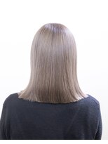 ルプラ ガーデン(le-pla garden) 切りっぱなしボブ#ベージュ#ケアブリーチ#ダブルカラー#豊橋