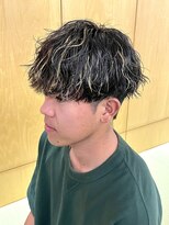 ニアウ 伊勢崎連取店(Niau)&nbsp;波巻きスパイラルパーマツイストスパイラルパーマシャドウパーマ