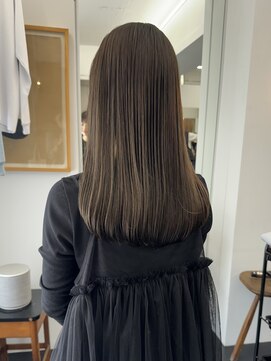 シベル(sibell) ロング/切りっぱなし/透明感/ベージュ/ブリーチなし/Aujua