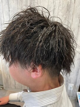 エヌアンドエー せんげん台店(N&A) ラフで抜け感のあるツイストパーマ　ツーブロック