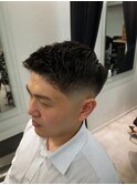 バーバークルーカットアイロンパーマスキンフェード/渋谷