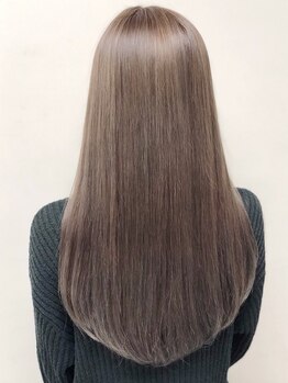 ラックスビー スカイ 大阪梅田店(LUXBE SKY)の写真/一人一人の髪質や癖に合わせた薬剤選定で理想のダメージレスなストレート髪へ［梅田/縮毛矯正/髪質改善］