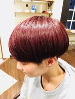 フェリーク ウジヤマダ(feerique UJIYAMADA)&nbsp;ビビットなレッド系カラーのマッシュ