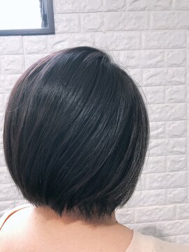 アーク エマーブル(Ark aimable) グラデーションボブ アシンメトリー