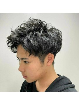 エストアール フクオカ 福岡博多店(est-r. Fukuoka) 【ショートパーマ】