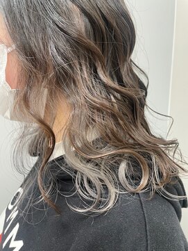 エムタニグチシーク(M.TANIGUCHI SEEK) インナーでおしゃれに◎インナーグレー