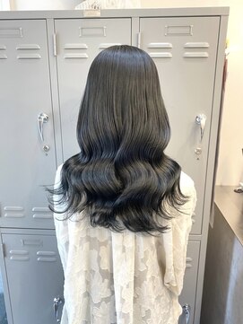 プレシャスバイプロデュース(precious by Produce) 艶々ブルーブラック[町田/町田駅前店/町田店/学割U24/縮毛矯正]