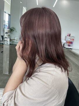 ノートエートル 西金沢(Nought etre) 20代ハイトーンカラーツヤ髪スタイル大人ミディアム