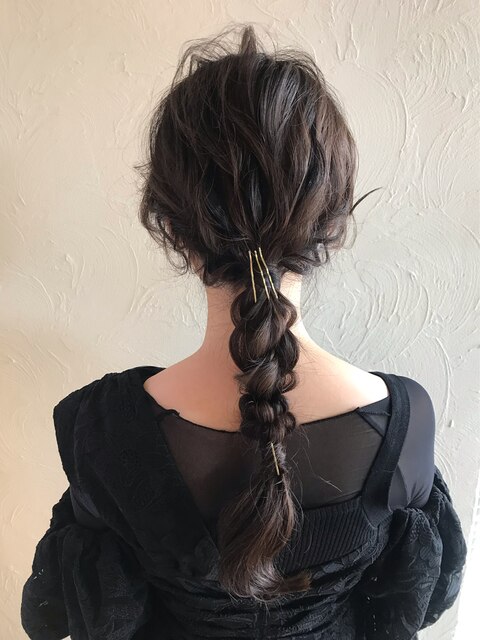 結婚式ヘアアレンジ　編みおろしヘア　お呼ばれヘア