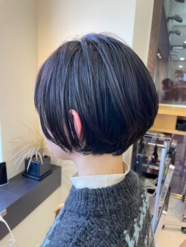 キサ ファータ 恵比寿(kisa fata) [オージュアサロン/恵比寿]黒髪マッシュボブ