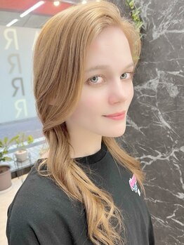 【毎朝のセットを時短】クセや髪質に合わせた"ストロークカット"技術で伸びてもまとまりやすく広がらない♪