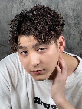 ヒロギンザバーバーショップ 大宮店(HIRO GINZA BARBER SHOP) ショートセンターパート/大宮/メンズカット