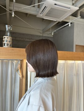 ムク 甲府(muku.) 前髪/ボブ/透明感カラー/グレージュ