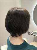 オリーブブラウン×ショートボブ