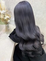 ラビス(Lovis) 似合わせカット/メルティカラー/着物ヘア/フェミニンロング