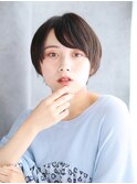 厚めのバングショート