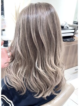 アッシュ 大宮店(Ash) ミルクティーピンクハイライトバレイヤージュ