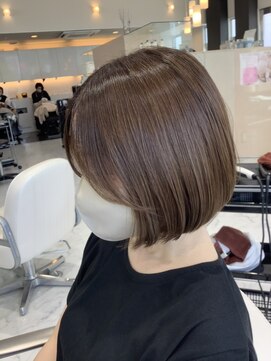 ハーツヘアーズ 五日市店(HEARTS hair's) 切りっぱなしボブ/アッシュベージュ