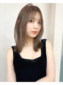 髪の毛が柔らかく見えるマロベージュ