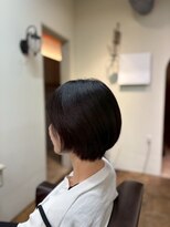 ニュイ 茨木店(nui +)&nbsp;着物ヘア/ダークアッシュ/ミディアムレイヤーカット/茨木