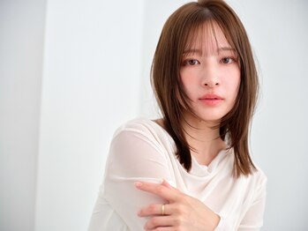 リトル 福岡(little)の写真/顔周りレイヤー・くびれヘアはlittleにお任せ！細部までこだわる繊細な技術で[なりたい×トレンド]を叶える