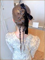 シロ(.siro)&nbsp;カジュアルヘアアレンジ
