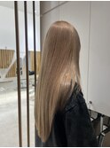 ミルクティーベージュ