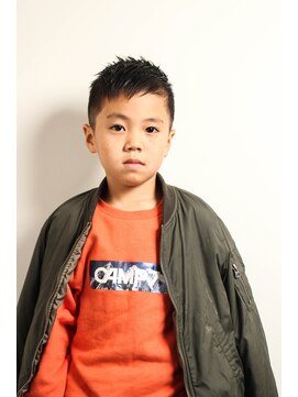 メリケンバーバーショップ フクオカ(MERICAN BARBERSHOP FUK) テクノサイドパートショートセミウェットワイルドアップバング3